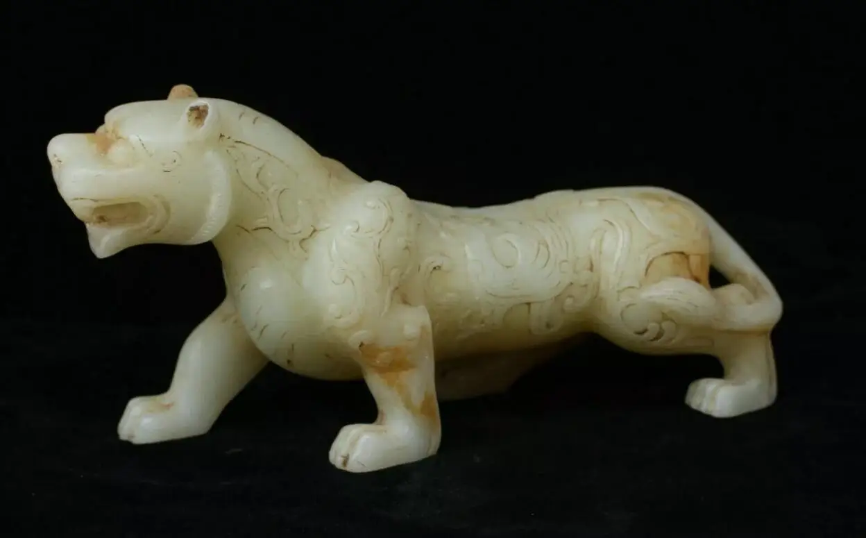 Old Chinese Natural White Jade Hand Carved Animal Beast Tiger Statue Sculpture