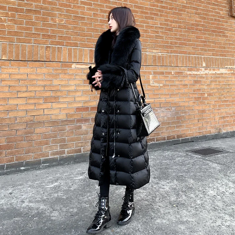 2023 Winter New Fashion Women Down Jacket with Black Large Fur Neck Slim Fit Long Coat 90% White Duck DownThickened Women Parkas