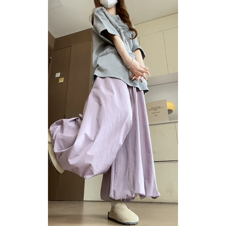 กางเกงขายาวทรงหลวม สไตล์คลาวด์ฟีลลิ่ง สำหรับผู้หญิง ฤดูร้อน 2025 รุ่นใหม่ ไซส์เล็ก ช่วยให้ดูผอมลง ลายดอกไม้