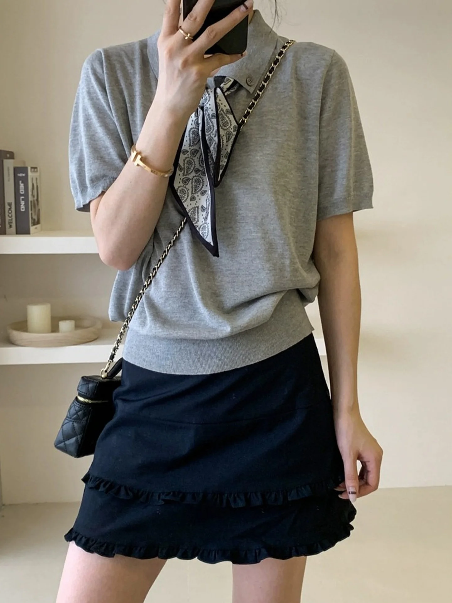 

Лето 2026: Модная свободная вязаная футболка с коротким рукавом, женский топ с круглым вырезом в корейском стиле, повседневный универсальный свободный топ