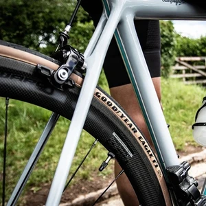 lastikte 12 büyük satış, tutam-no. 6