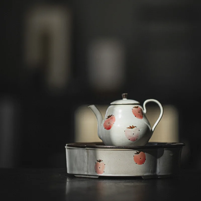 120ml Japanese Powder Cited Ceramic Teapot Hand-painted Strawberry Small Pot with Filter Tea Maker Single Kettle Kung Fu Tea Set