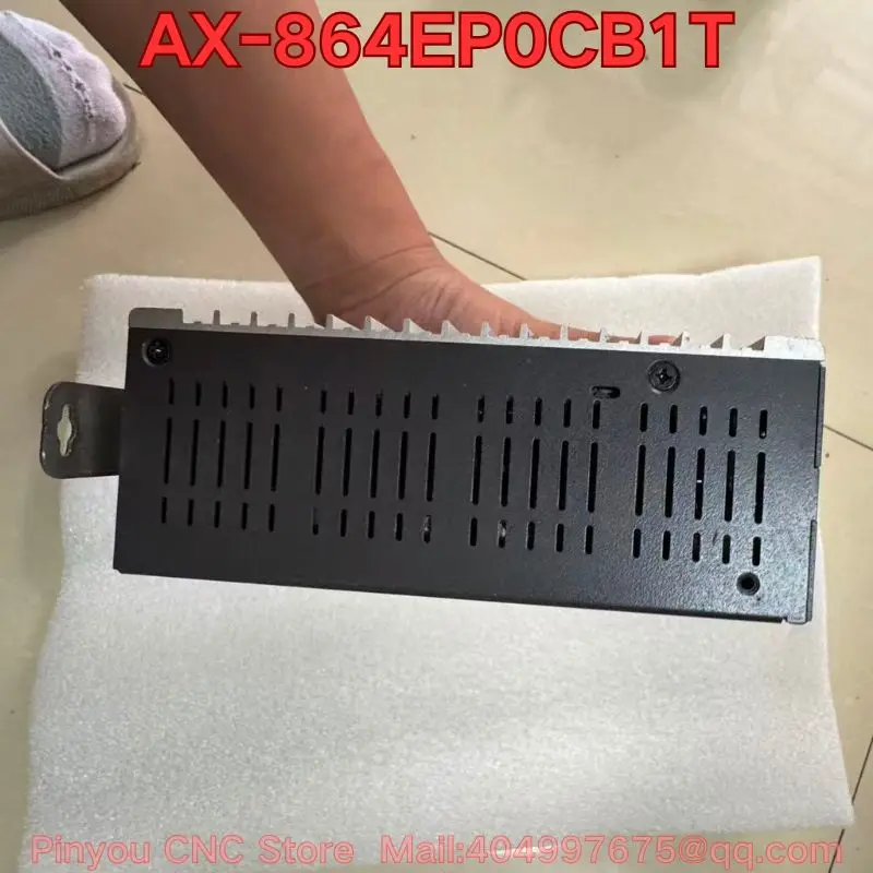 El prueba de función del controlador PLC AX-864EP0CB1T de segunda mano es normal