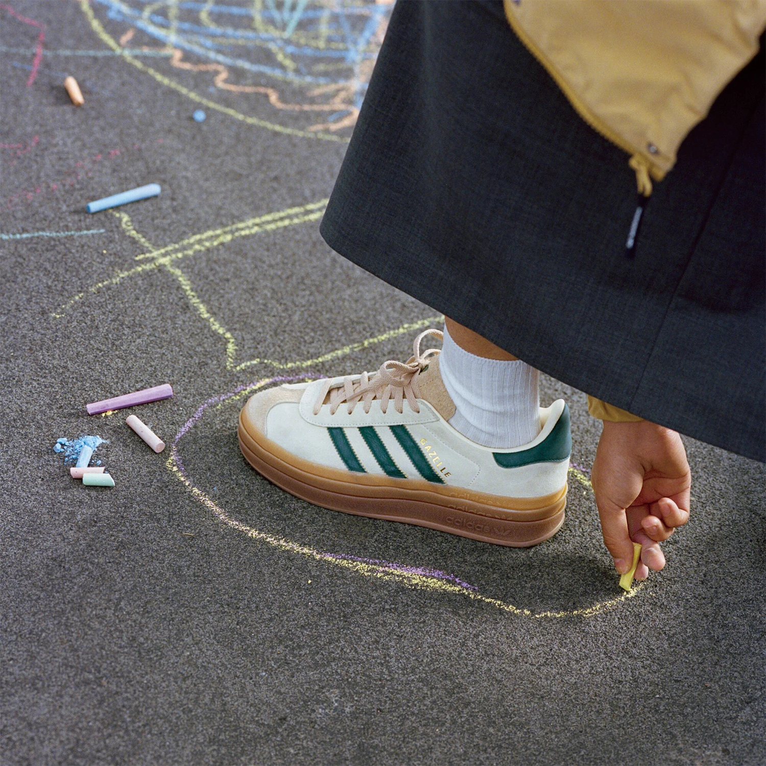 

Женские повседневные кроссовки Adidas Authentic Originals GAZELLE BOLD ID7056