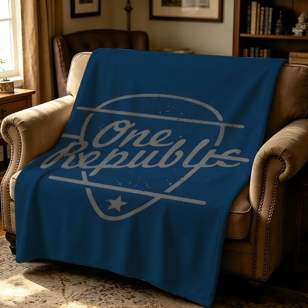 music O-One Republic-E Throw Thick Comfort Flannel Quilt, Multi-scene Use Indoor Outdoor Daily Nap