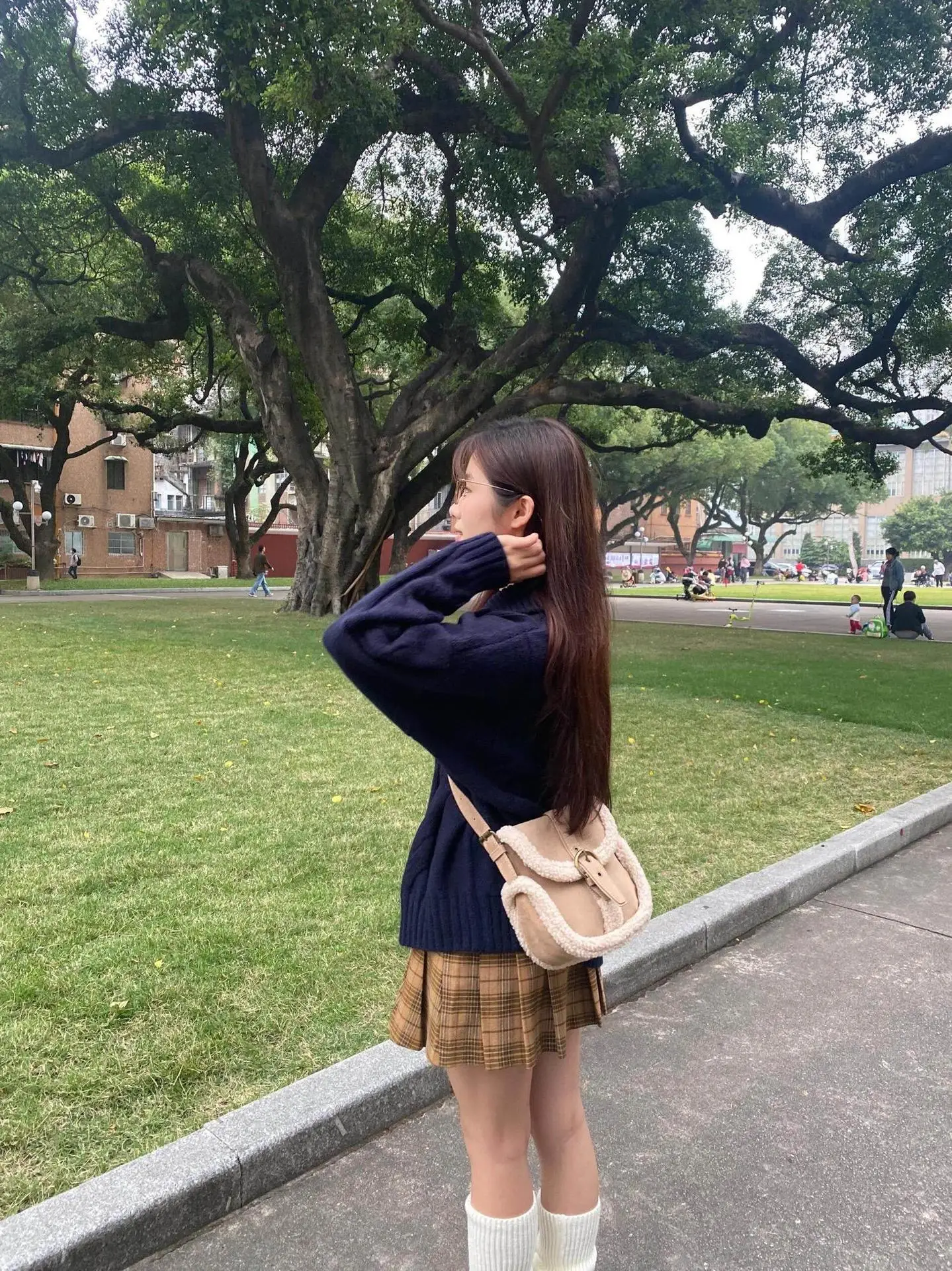 Женские сумки через плечо, корейские ретро плюшевые кавайные универсальные простые новые сумки, высококачественные роскошные брендовые сумки на плечо для девочек