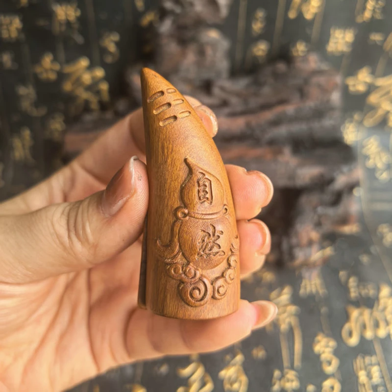 1pair Zao Mu Sheng Gua,Holy Grail Yang Jiao Gua,Taoist natural 6cm Taoist auspicious feng shui supplies