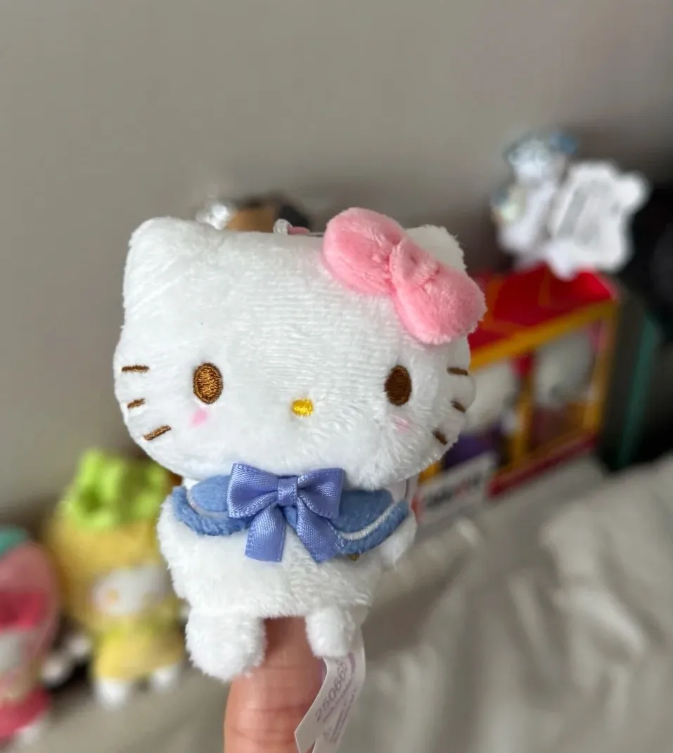 귀여운 산리오 헬로키티 봉제 인형 키체인 손가락 인형 파란 리본 장난감 봉제 동물 인형 키링 펜던트 장난감 소녀용