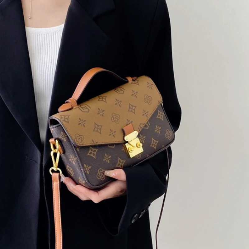 

Новая высококачественная текстура и нишевый дизайн женской сумки. Женская сумка 2025г. Универсальная, через плечо на одно плечо.