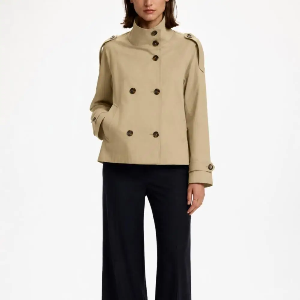 CH Damen Maßgeschneiderter Zweireihiger Stehkragen-Trenchcoat mit Schulterriemen und Manschetten-Schnallen für Business und Pendeln – Detail 2