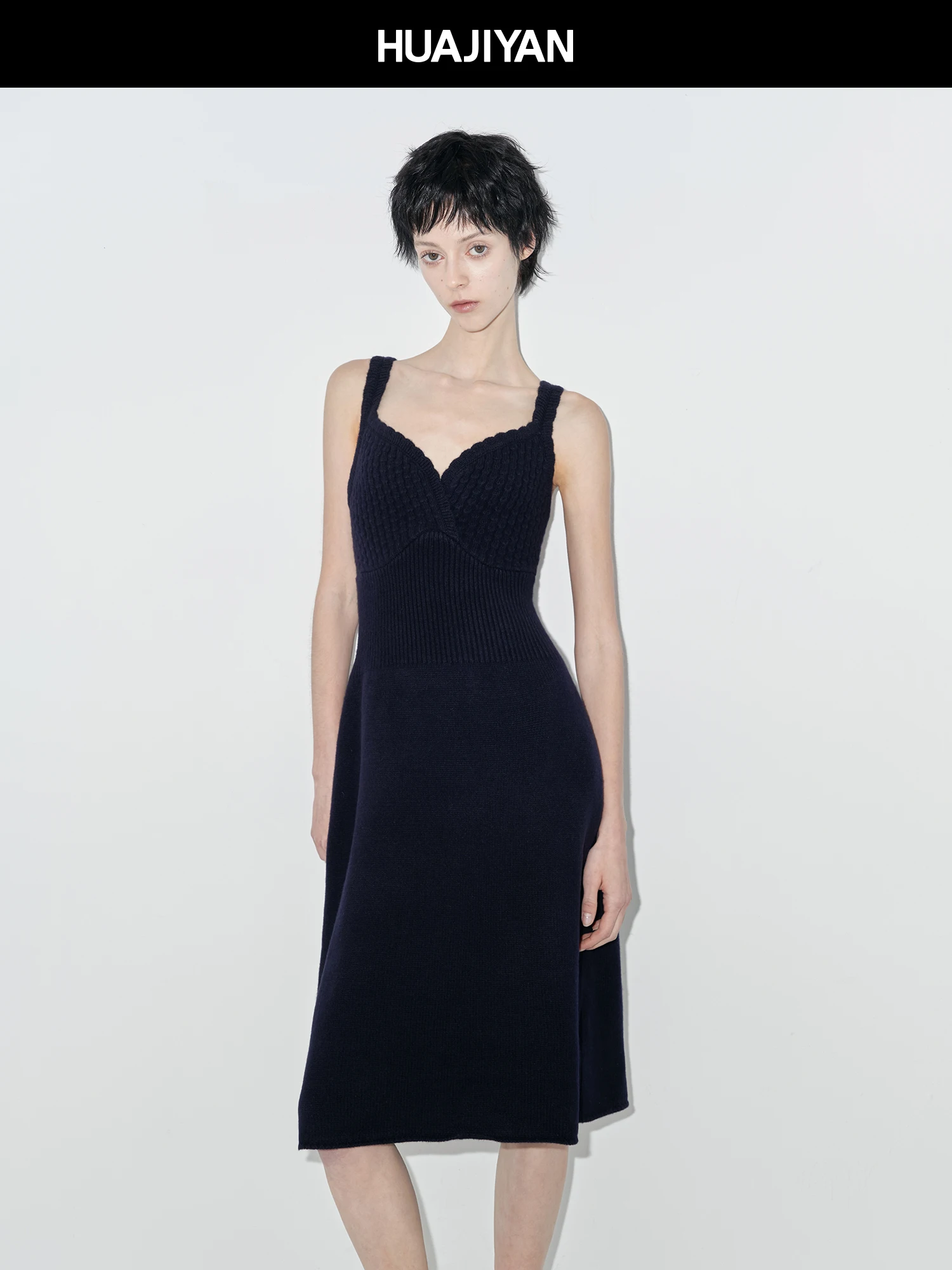 

Hua Ji Yan Heidi Skirt 00% Wool Knitted Petal V-ne Strap Dr Women's Slim Fit Sle Commute Suitable Dr