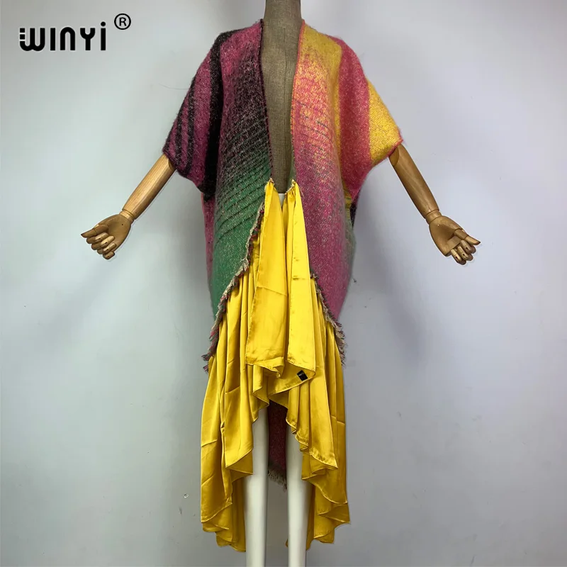 Winyi neue Winterkleid ung für Frauen geometrischen Druck Afrika Luxus langes Fell loser Mantel dicken warmen langen Daunen mantel Winterkleid