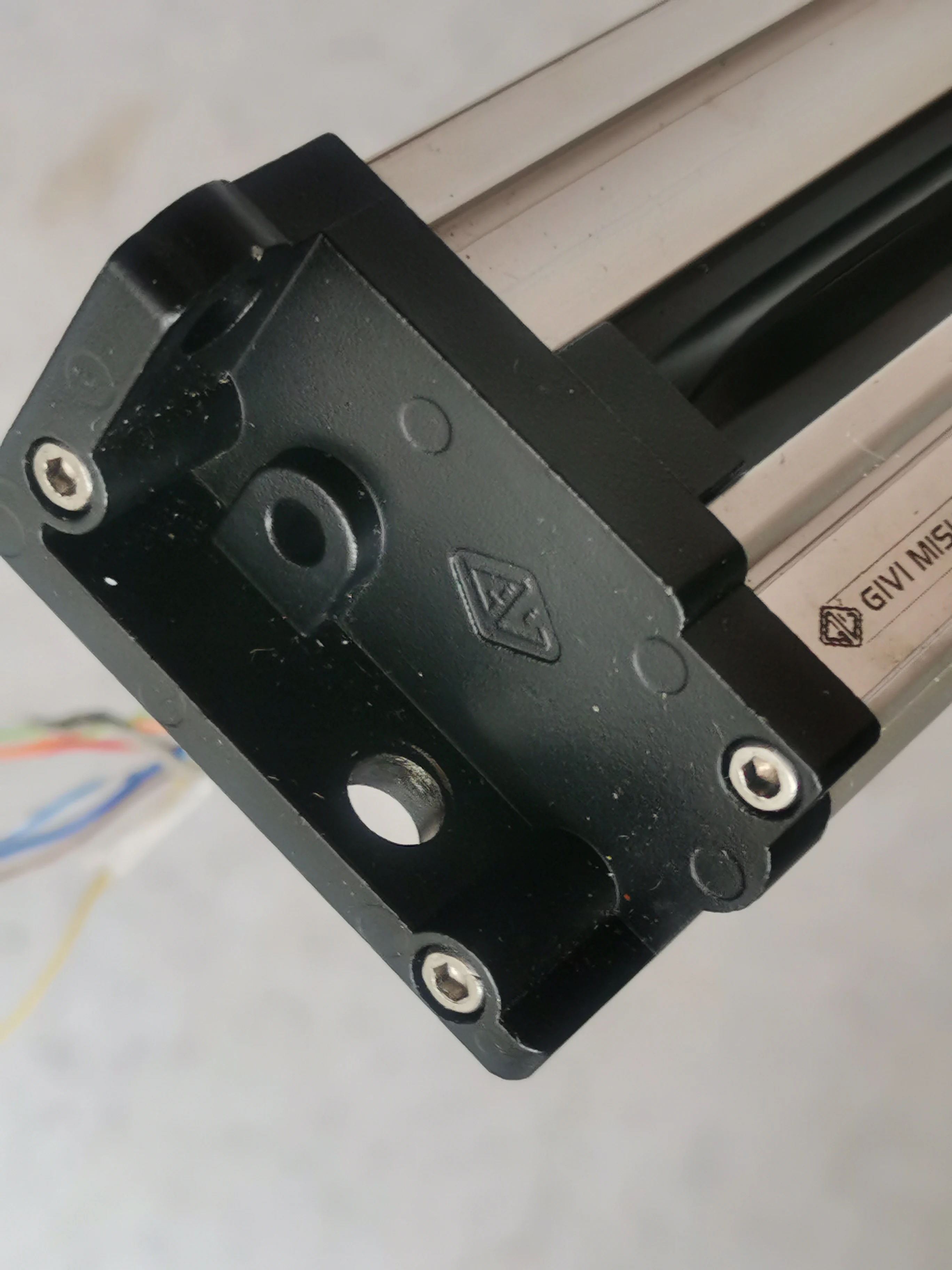

2025GIVI GVS202S T5E 370mm Memegang sensor pemindahan ruler Khusus untuk mesin bending Grating ruler Sensor optik