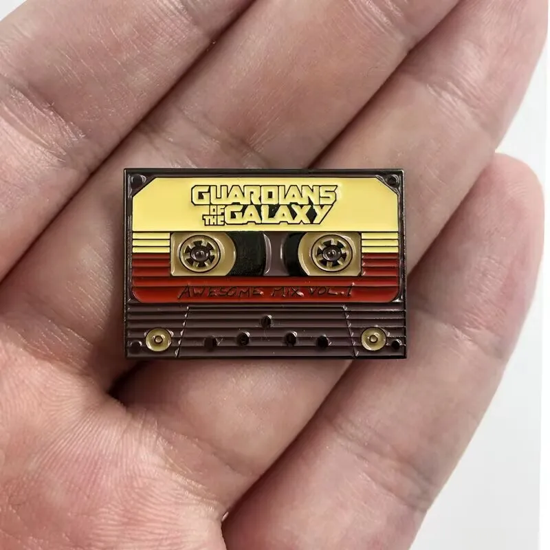 Fita música esmalte pino broche retro metal pintura crachá acessórios emblemas em mochila pinos para bonés anime lapela boné