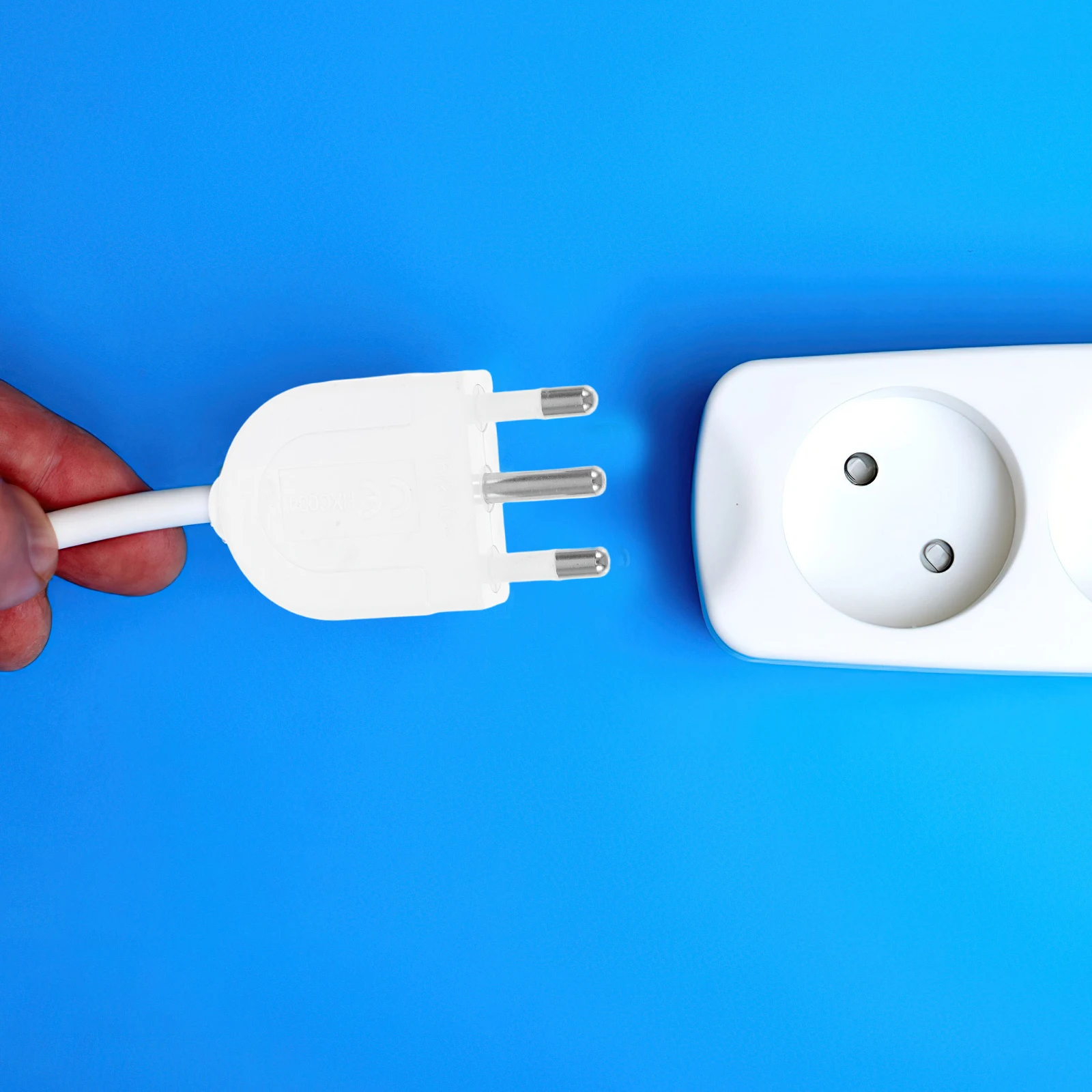 

Italian 3 Prong Ground Power Plug Plastic Detachable Adapter Replacement for Italy High Power Appliances Safety