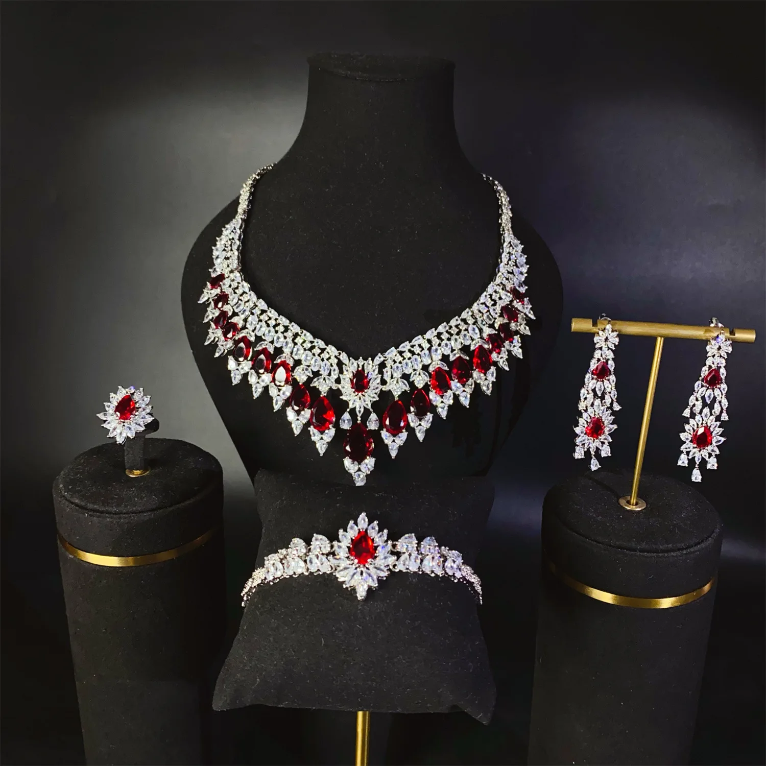 

luxury jewelry sets 4pcs necklace earrings bracelet ring red green blue white zirconia wedding bride jewelry sets dinner party
