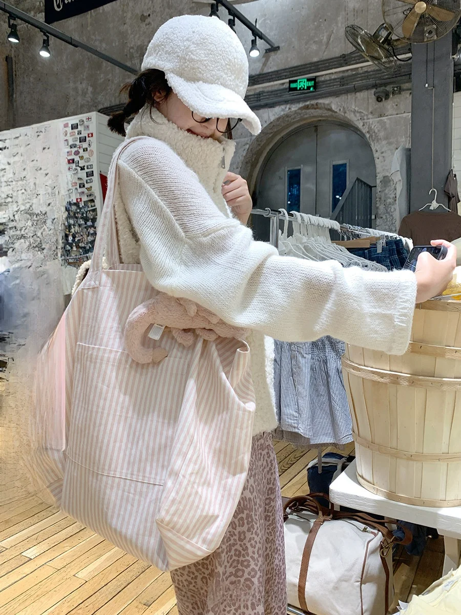 

CallmeEar Women's V-ne Sweater Soft Cozy Aosphere White Autumn Winter Top Polyester Nylon Wool Blend Long Sve Crew Ne