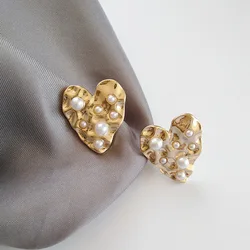 New Fashion Golden Love Heart Metal Stud Earrings With Inmitation Pearl Vintage Party Earrings Cute Romantic Geometry Jewelry
