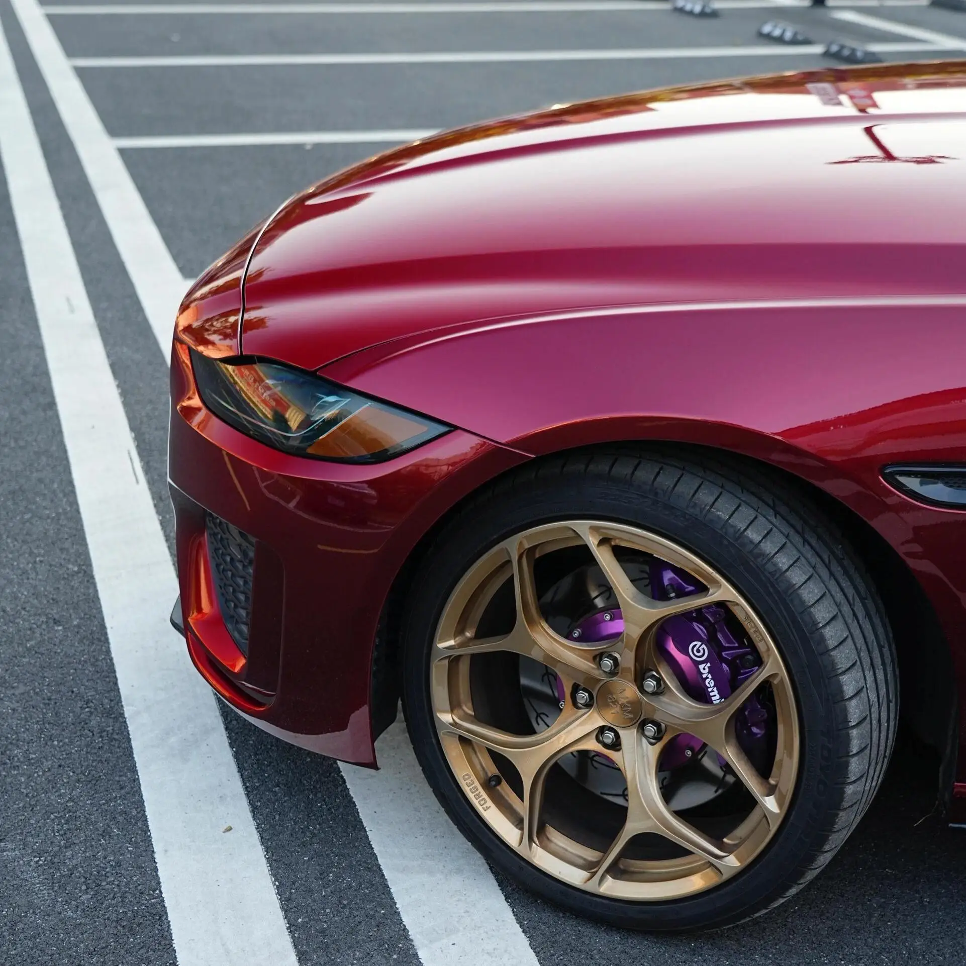 Liquid Cherry Red PET Car Wrap Vinyl Film - Glossy Metallic 3D Effect Auto Body Decal for BMW, Mercedes, Tesla & All Cars view 4