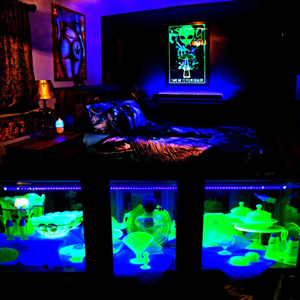 

1 шт. УФ-лампа (черный свет) для баров, клубов, вечеринок, домашнего использования. Прочная, надежная, многофункциональная. Декоративный подарок для мероприятий.