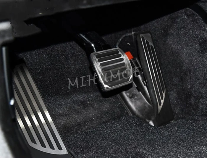 

For Alfa Romeo Giulia 2016-2025 Footrest Dead Brake Gas Accelerator Pedal Pad Cover Accessories