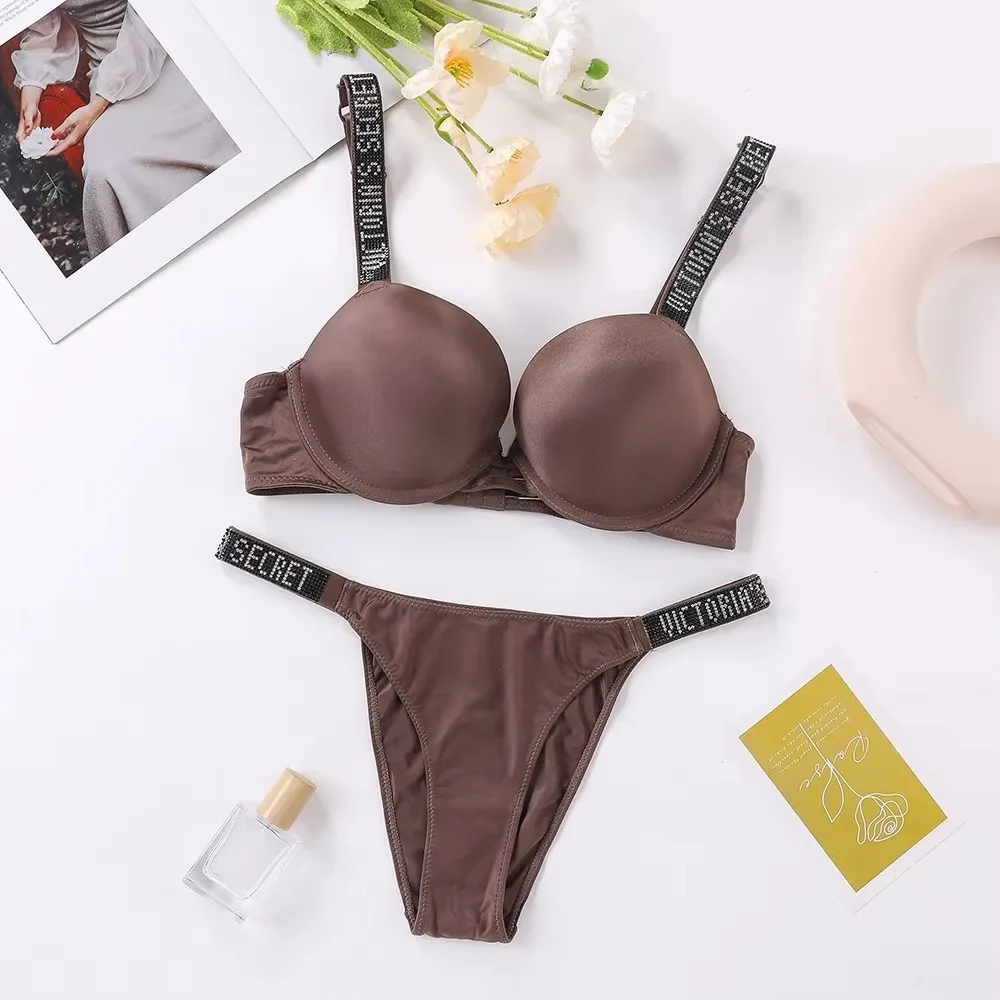 Victoria's Secret Nieuwe Klassieke BH en Slip Set Kant Lingerie Sets Dames Sexy Lingerie Set Kant Trim Ondersteunend Verstelbaar