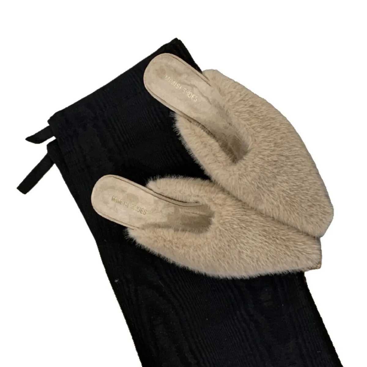 الرجعية أشار تو نِعال من الفراء أناقة نصف النعال المرأة عالية الكعب الخريف الشتاء الموضة العصرية تصميم الإحساس الأحذية