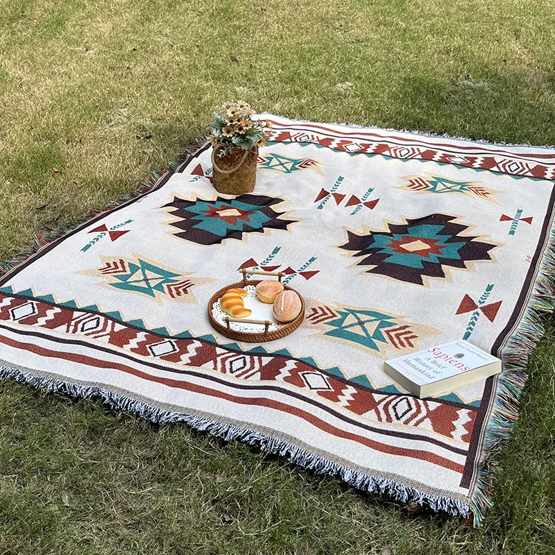 

Tent moisture-proof picnic mat, camping tablecloth, lawn ground mat, knitted blanket, American-style outdoor camping blanket