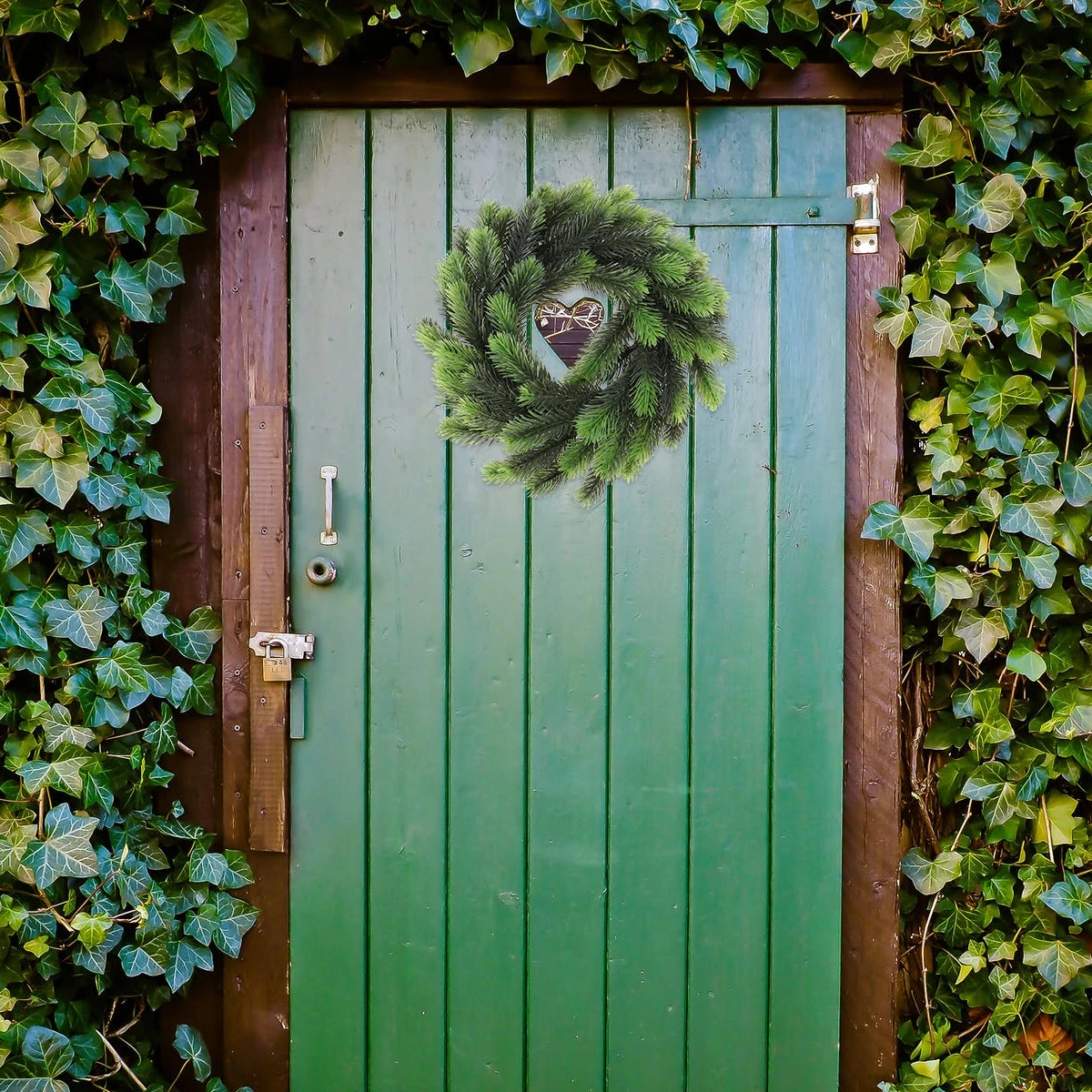 

Plastic Grass Pine Needle Wreath Holiday Home Hotel Bar Restaurant Fireplace Door Hanging Decor Garland For Christmas