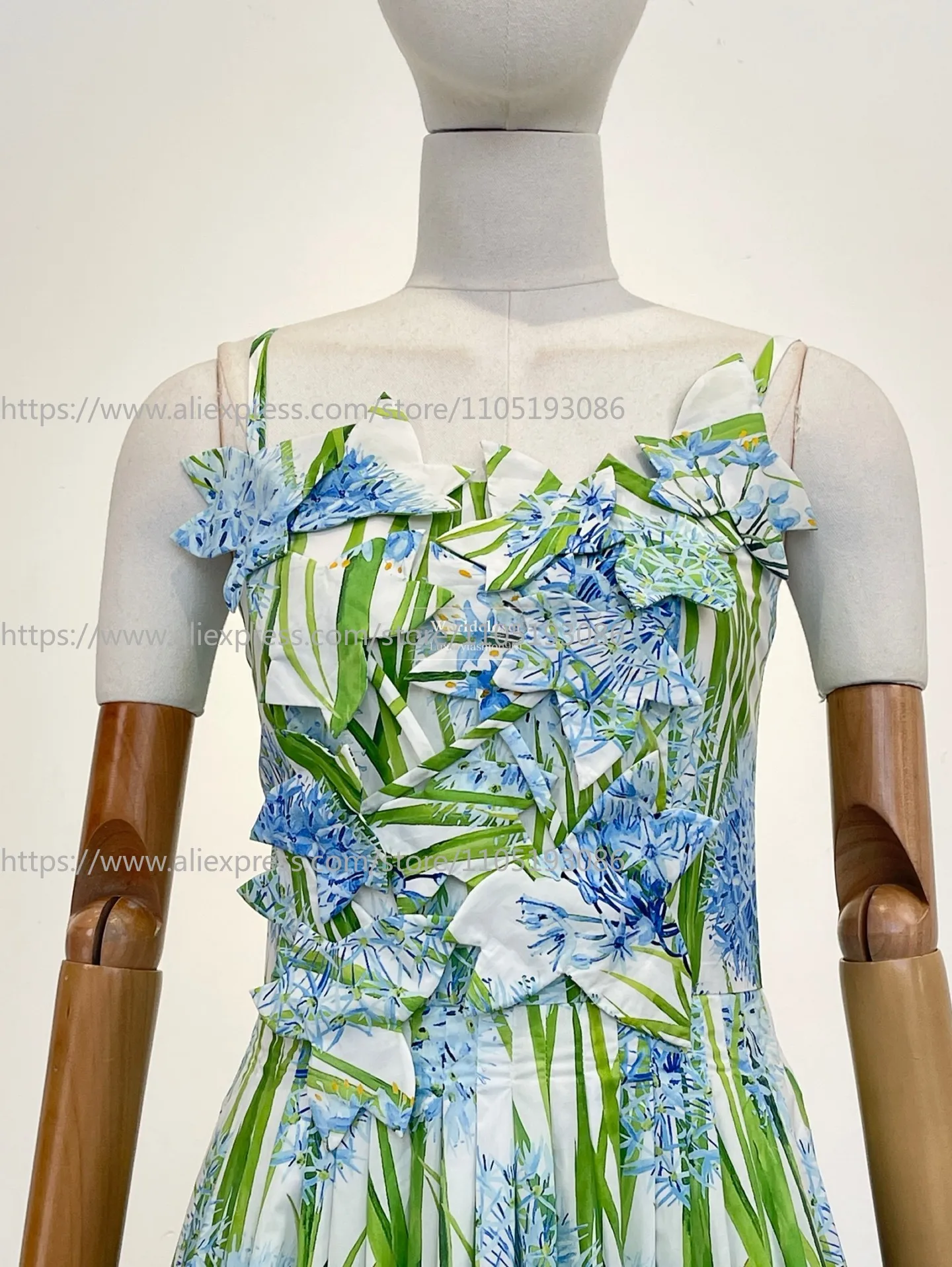 2026年新作 グリーンフローラルプリント ノースリーブ 花柄アップリケ チューブミディドレス ホリデー向け