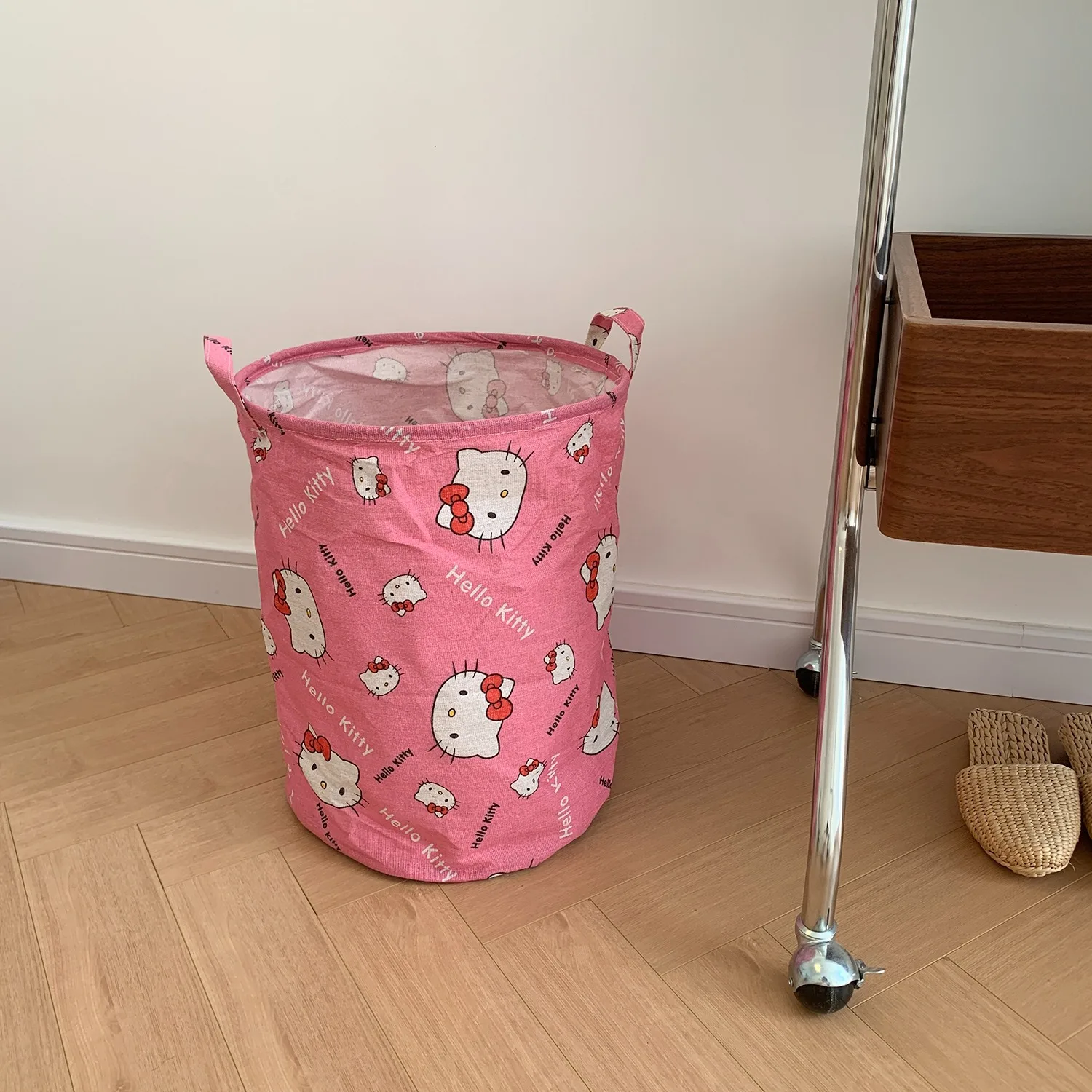 HelloKitty Cartoon Peripheral Home Storage Basket, Miscellaneous Storage, Essential for Home Use view 3