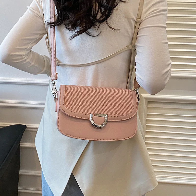 

2025 New Women's New Underarm Bag Trendy Shoulder Purse Vintage Casual Small Square Crossbody Stylish Versatile Handbag