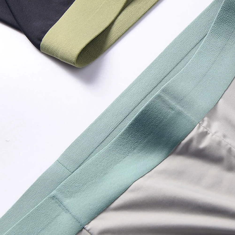 

Men Seamless Trunks Soft Boxer Shorts Ice Silk Underpants Quick Dry Pantie Bulge Pouch Underwear For Man Calcinha Men's Clothing