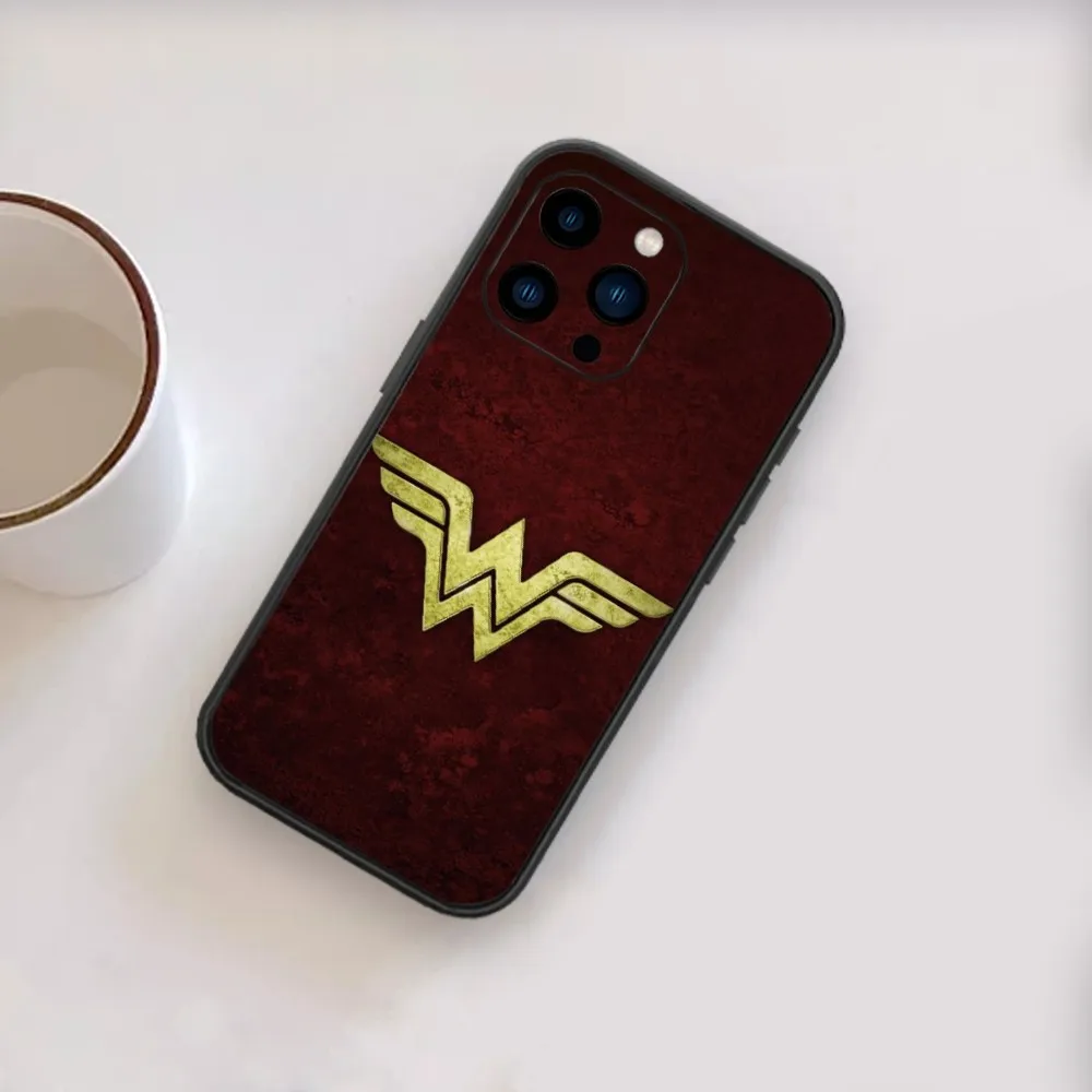 Beast Kingdom Wonder Woman Logo Hero Phone Case For iPhone 13 14 15 11 12 X XS Mini Pro Max Black Cover