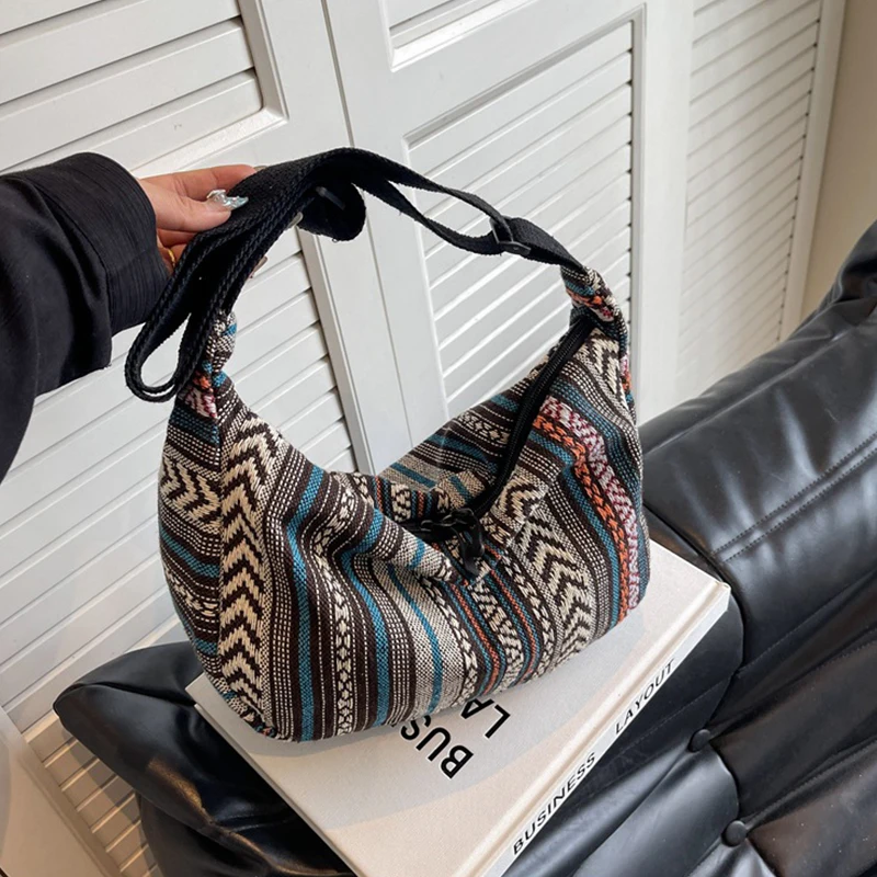 

Large Capacity Tribal Print Crossbody Bag for Women Stylish Shoulder Bag with Adjustable Strap, Boho Fashion Everyday Tote