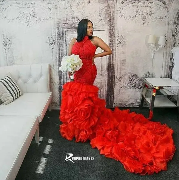 Red Mermaid Lace African Wedding Dresses Beaded Organza Tiers Cathedral Train Black Girl Aso Ebi Bridal Gown photoshoot