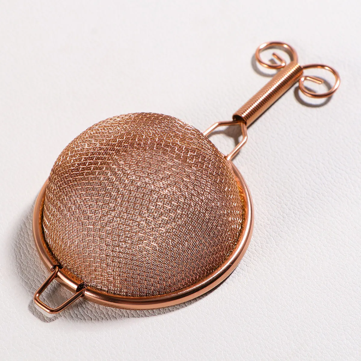 

Stainless Steel Tea Strainer Rose Golden Fine Mesh Loose Leaf Tea Infuser Handle Hanging for Teapot Mug Easy Clean