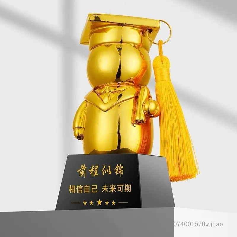 

Creative School Season of graduation Award Souvenir Trophy, Resin Craft Gift, Customized Home Decor, Crystal Trophy for Children