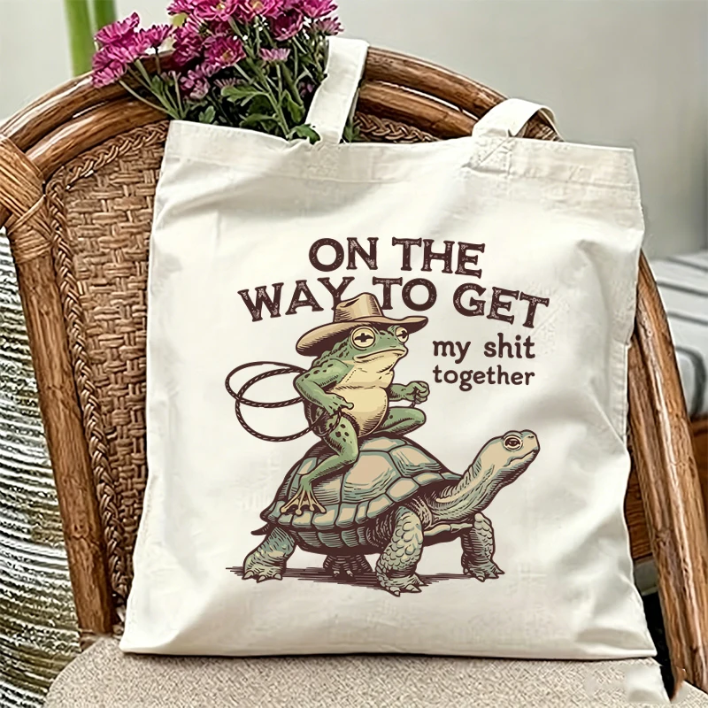 "On The Way To Get" Vintage Cowboy Frog Riding Turtle Tote Bag Fun Animal Canvas Shoulder Bag for Frog Lovers Gift Women
