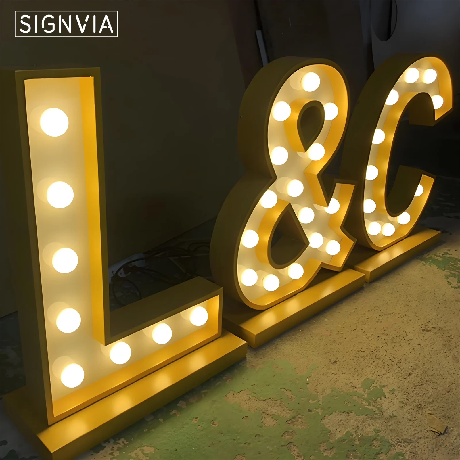 Personalized custom era commercial street indoor and outdoor LED atmosphere light bulb alphabet antique signboards