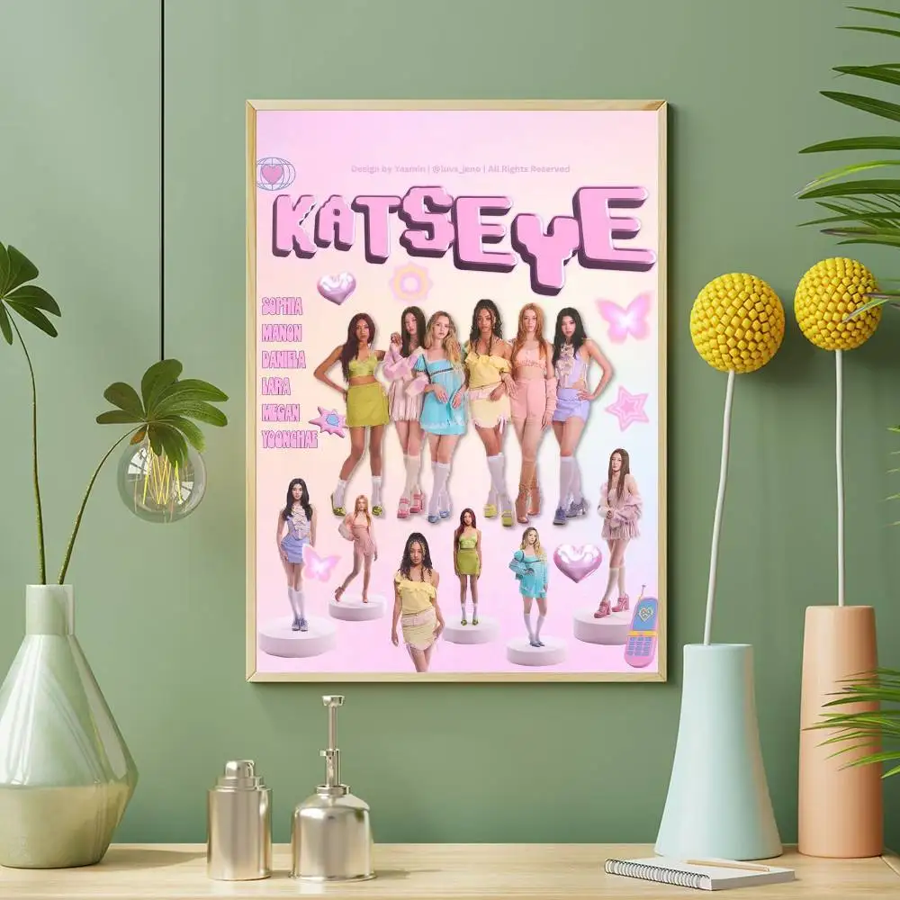 أنثى المعبود مجموعة kpop الفرقة K-Katseye ملصق HD الفن لزجة جدار مقاوم للماء غرفة المعيشة المنزلي غرفة نوم بار الديكور الجمالي #4