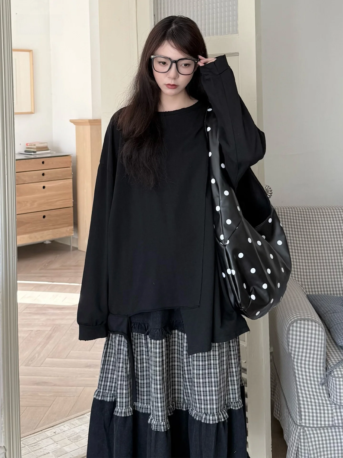 

Loose Fit T-Shirt Dark Series Asymmetrical Hem Splicing Black Versatile Top Land And Mountain【Release】Women's Cotton Long Sle...