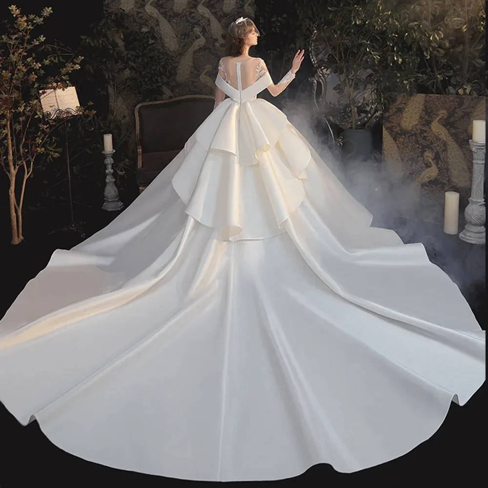 2026 New Arrivals O-neck Zipper Up Back Long Sleeve Shiny Beading Crystal Gorgeous Satin Ball Gown Wedding Dresses Custom