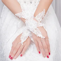 Yeni Varış Kısa Düğün eldiven Gants de femmes Guantes de mujer Ucuz düğün aksesuarları mariage Şeffaf eldiven