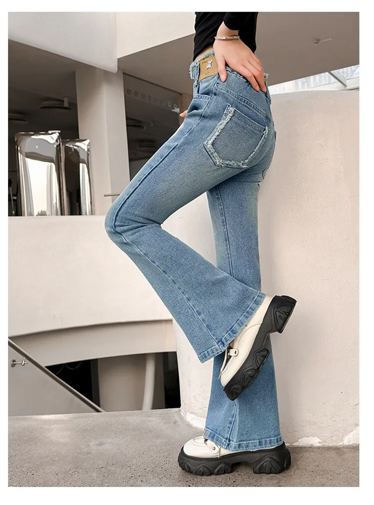 Schmal geschnittene, eng anliegende Jeans mit Herzmuster für Mädchen, elegante Boot-Cut-Denim-Leggings, modische Kinderjeanshose – Detail 18