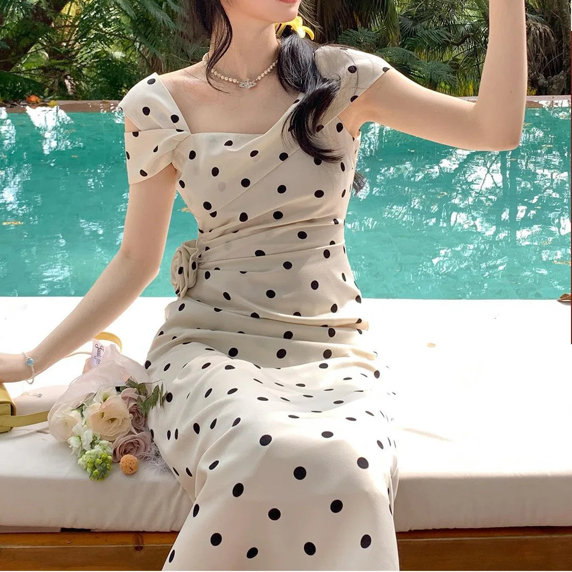 

Dress 2025 French Three Dimensional Flower Waist Sleeveless Skirt Spring/Summer Women's Long Look Slimming Dress