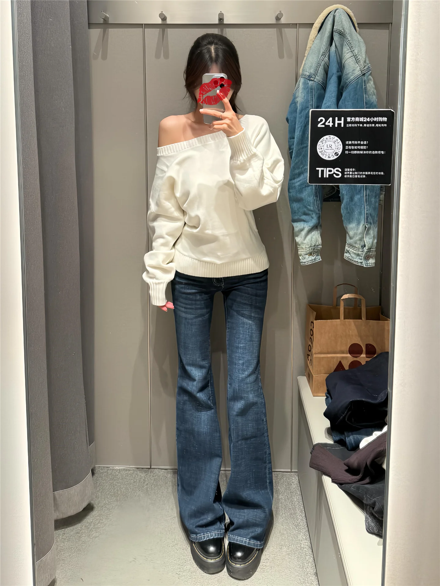 

American Style Vintage Low Waist Bell Bottom Jeans Women's Deep Blue Slim Fit Y2K Floor Length Pants Casual Cotton Denim
