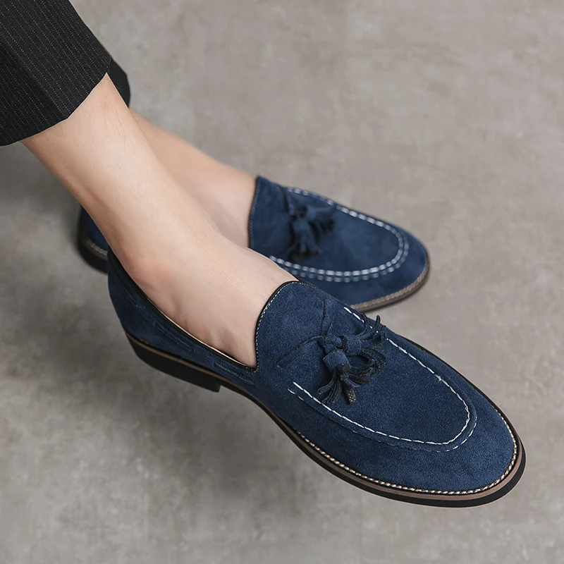 Italian brand quality in addition to cow suede tassel pointed toe shoes men\'s fashion new denim style men\'s loafers moccasin new