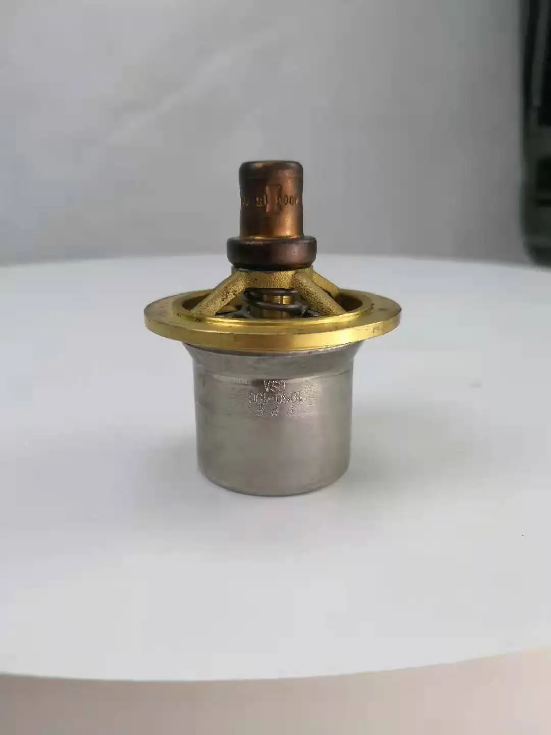 

Suitable for Sullair screw air compressor temperature control valve 02250103-562