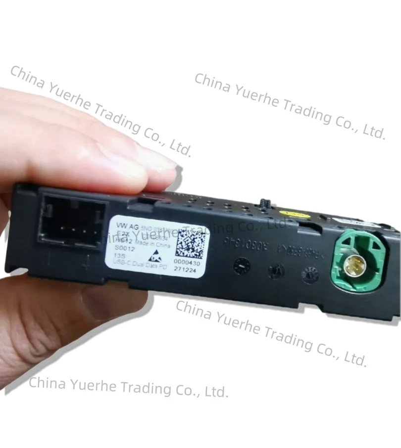 

OEM для VW Tiguan MK2 Touran передний USB-интерфейс зарядки типа C 5NG035700 или 30D035736